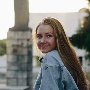 Meet your Posher, Aiste